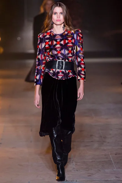 Look 4